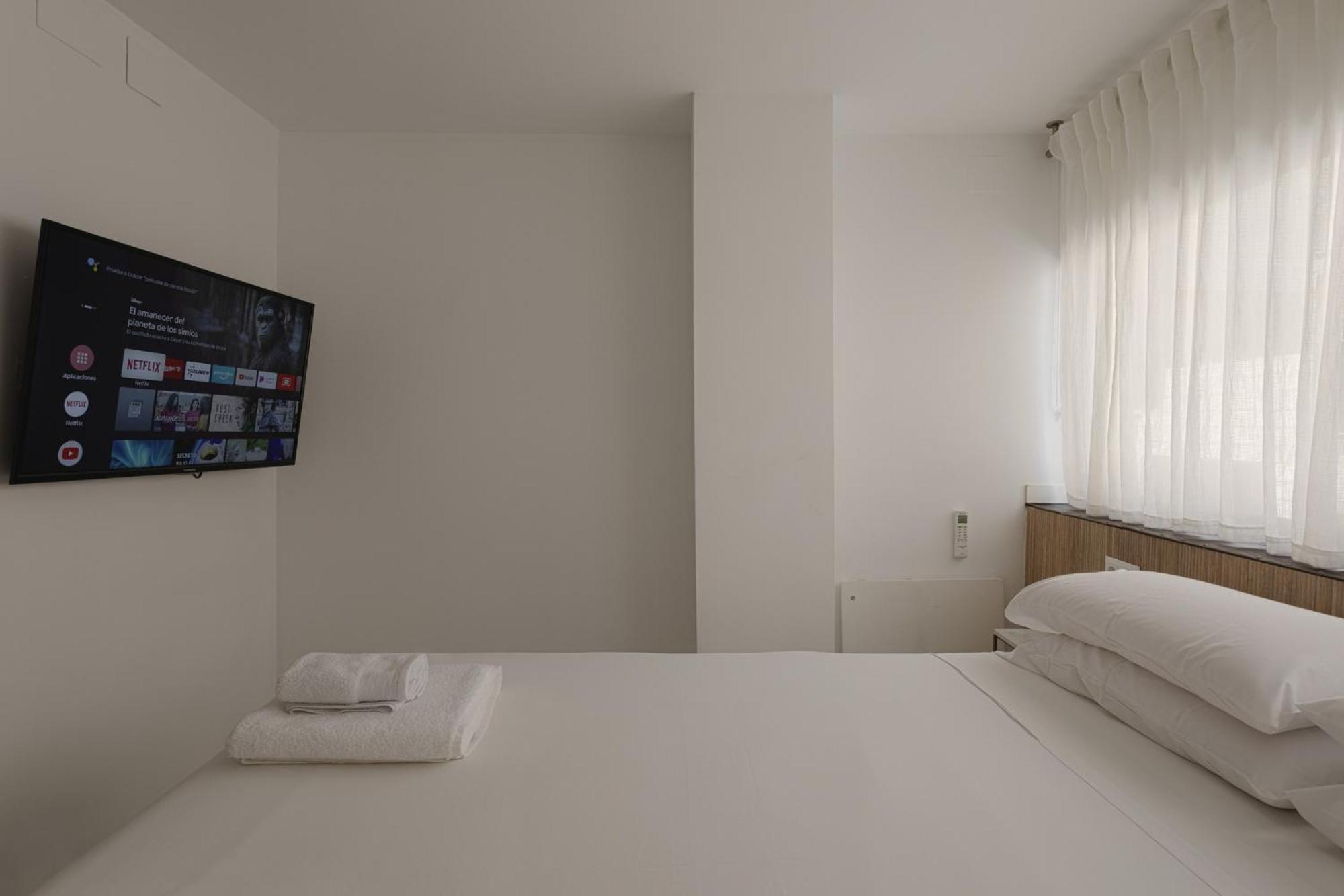 Beach Malagueta By Caleta Homes Málaga Kültér fotó